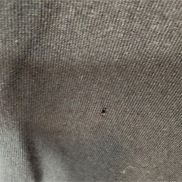 MAIN LABEL BLACK GREEN TEE SIZE XS (OVERSIZED SEE MEASUREMENTS) - Picture 8 of 8